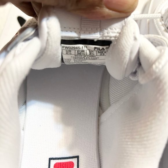 Fila Kids’ Disruptor II Sneakers - Picture 10 of 17